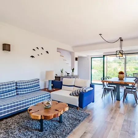 Vale De Abrantes * Lourinha (Lisbon)